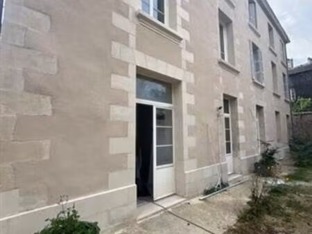 location bureau poitiers 436 m²