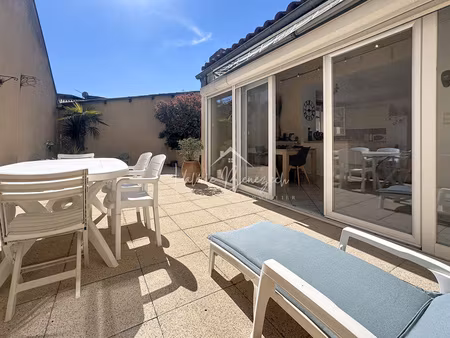 spacieux et lumineux appartement t3 avec terrasse