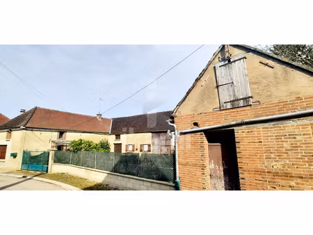 vente maison 7 pièces 122 m² à germigny (89600)  95 000 €