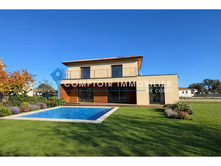 villa t5 avec piscine et garage secteur ghisonaccia