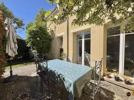 maison de 6 pièces de luxe en vente à noisy-le-roi  france