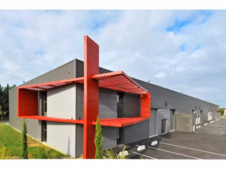 location local commercial 60m² montauban 82000