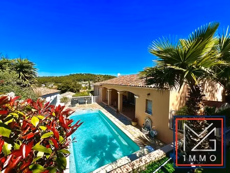 six-fours  villa t4 + t2 tres recente de plain pied avec piscine