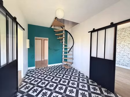 vente maison 8 pièces 165 m² à creysse (24100)  150 000 €
