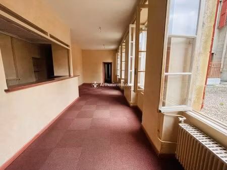 millau  place du mandarous 