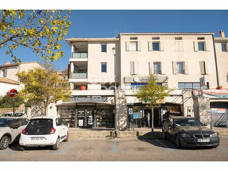 bouc bel air local commercial 47 m2 rénové