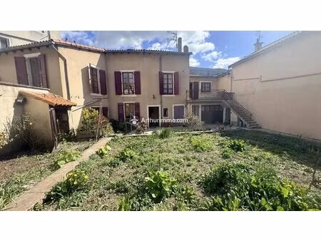 esclusivité maison de ville avec jardin + appartement t2 indépendant