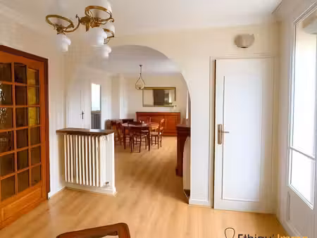 appartement t3 dans résidence tranquille