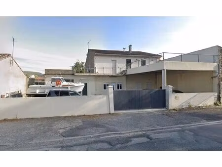 grande maison rénovée avec fort potentiel d'activité professionnelle – emplacement stratég