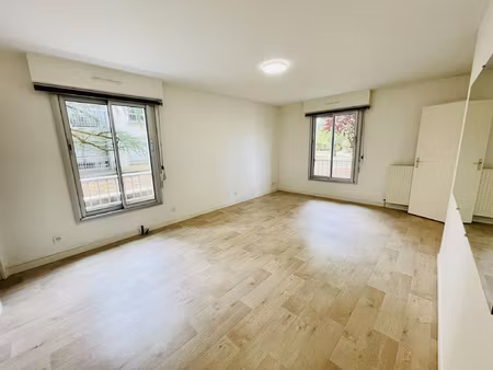 location appartement 1 pièce 33m² chatellerault 86100