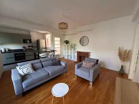 location appartement 3 pièces 71m² agen 47000