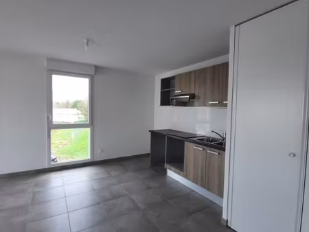 location appartement 3 pièces 60m² bassens 33530