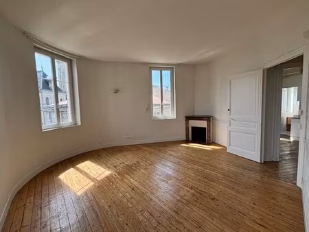 location appartement 2 pièces 57m² angouleme 16000