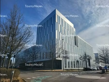 location bureaux 243 m² à 1 603 m²