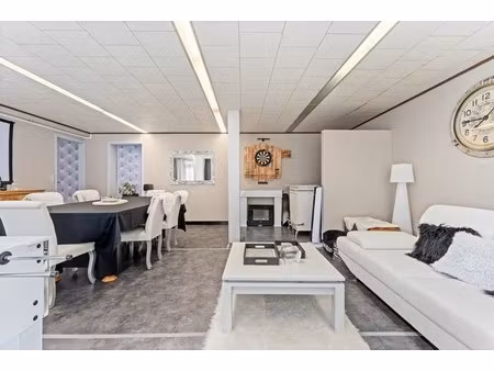 centrum kachtem - woning met 5 slaapkamers en handelsruimte