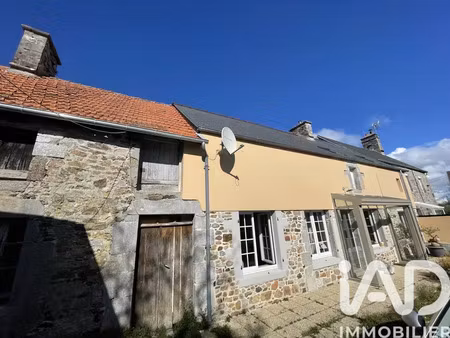 maison de village à orval (50660)