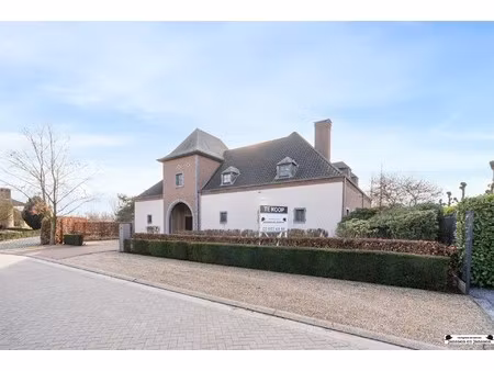 exclusieve villa op een perceel van ca. 2000 m² in loenhout