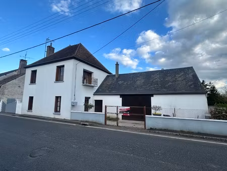 vente en exclusivité : maison de bourg à coulommiers la tour