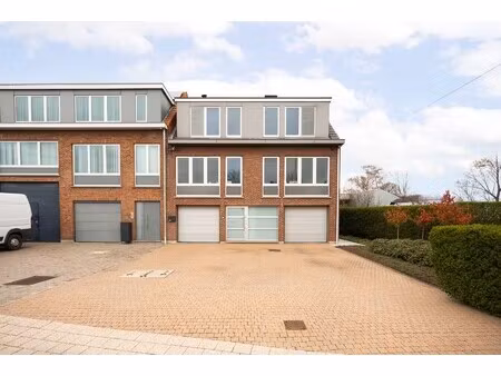 ruime woning op centrale ligging met topafwerking