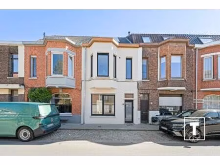 huis te koop in sint-amandsberg