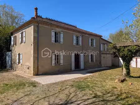 maison en pierre de 150 m² à l'isle-de-noe