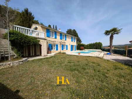 a vendre charmes- sur - l'herbasse maison familiale de 174.25m² avec piscine