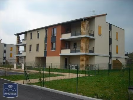 location appartement 3 pièces 60m² macon 71000