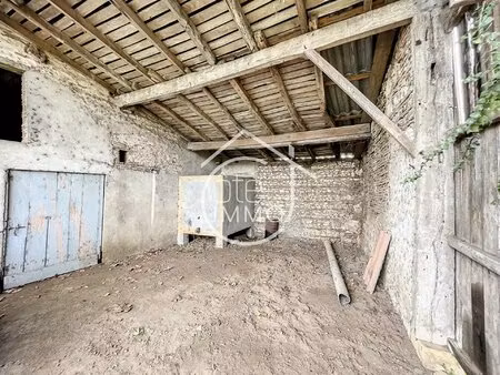 saint avit saint nazaire : ancienne forge à rénover avec ses dépendances