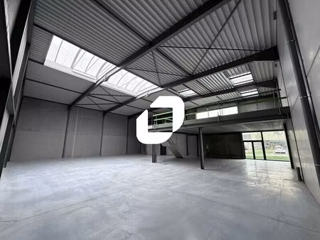 location local d’activités le mesnil amelot 77990 1237m²