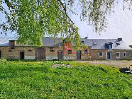 maison 4 chambres- terrain 8000m²
