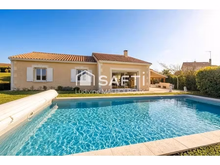 vente maison 6 pièces 140 m² à villebois-lavalette (16320)  269 780 €