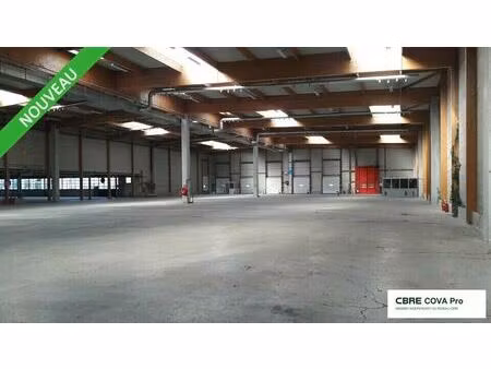 location entrepôt dampierre 39700 3485m²