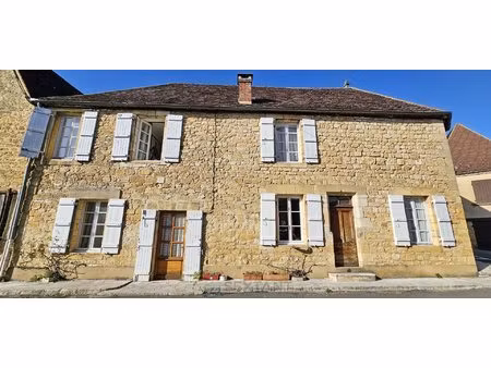 dans la bastide de domme maison de 142 m²
