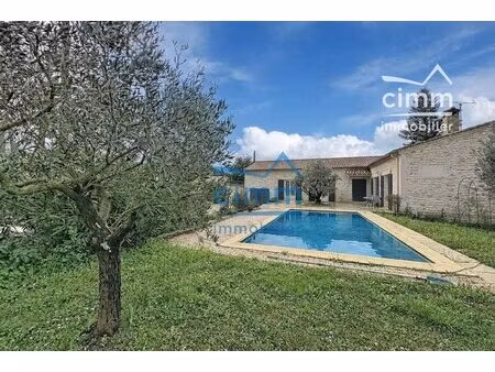 villa rénovée 6 pièces 167 m² terrain arboré de