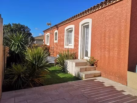 lezignan-corbieres villa 4 faces de 126 m2 environ / terrain de 388 m2