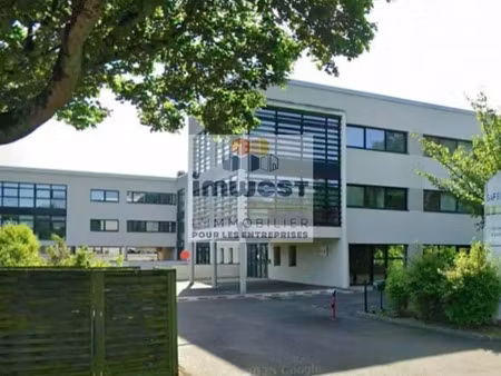 location bureaux 120 m² à 2 200 m²