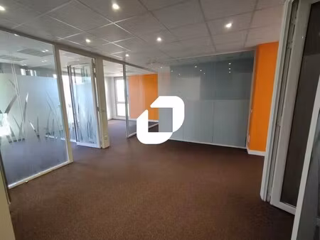 location bureaux 78 m²