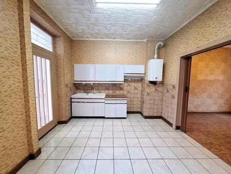 longwy-bas : maison mitoyenne a renover