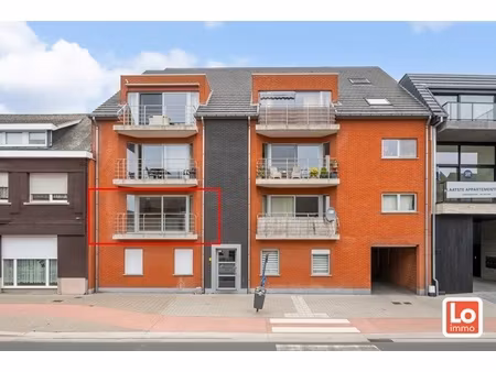 appartement te koop in zeveneken met 2 slaapkamers