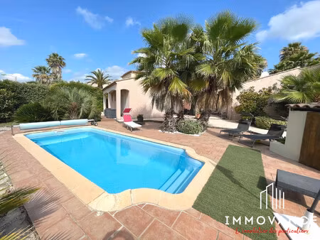 maison plain-pied de 133 m² avec terrasse et piscine