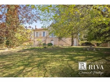ancien chateau viticole - potentiel 585 m2 surface habitable - 7 hectares