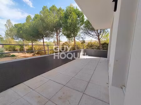 au calme ! 3 pièce(s) 64 m2 proche école commerces + grande terrasse