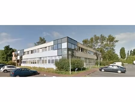 location bureaux 58 m² à 1 096 m²