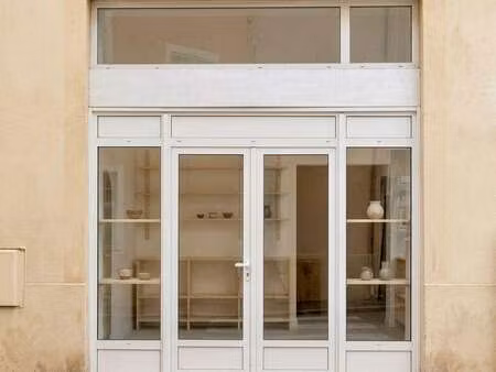 vente bureaux et commerces à vence (06140) : à vendre / 59m² vence