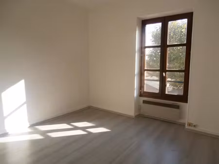 location appartement 1 pièces 22m2 tain-l'hermitage 26600 - 370 € - surface privée