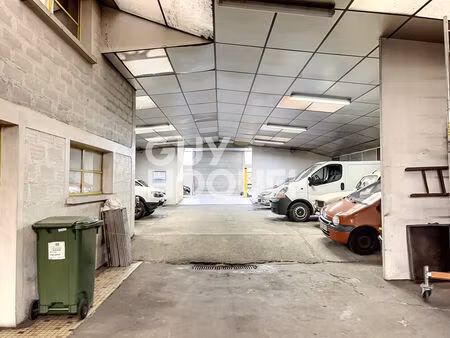 en exclusivité - local d'activtie rare à rillieux-village