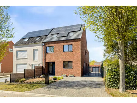 huis te koop in wuustwezel met 5 slaapkamers