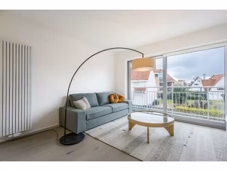 appartement te koop in knokke-heist met 2 slaapkamers