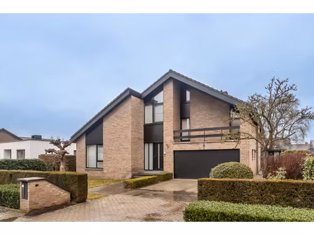 huis te koop in heusden-zolder met 4 slaapkamers