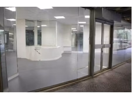 location bureaux 38 m² à 88 m²